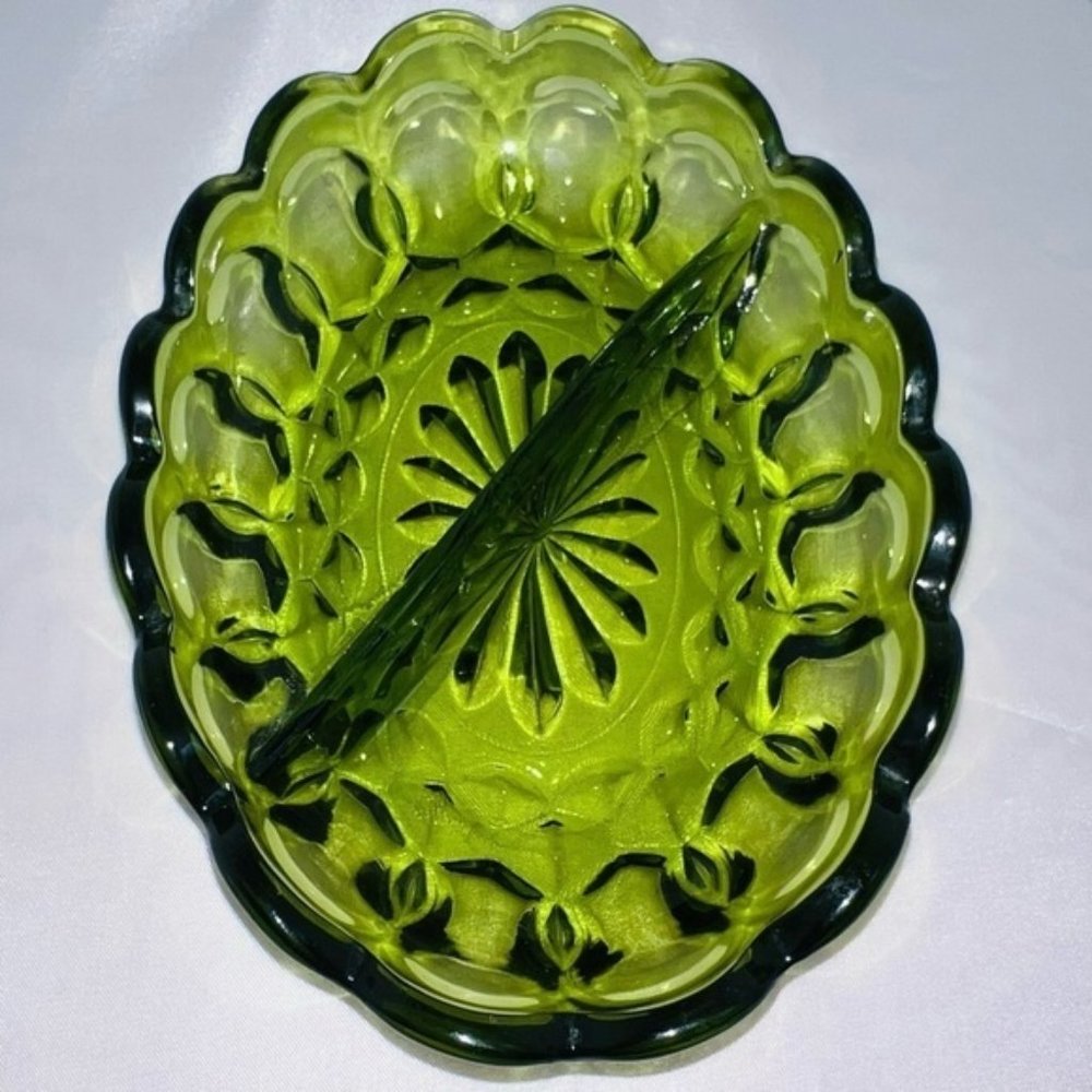 𝅺vintage Green Thumbprint Relish~Candy~Nut~Trinket Dish
